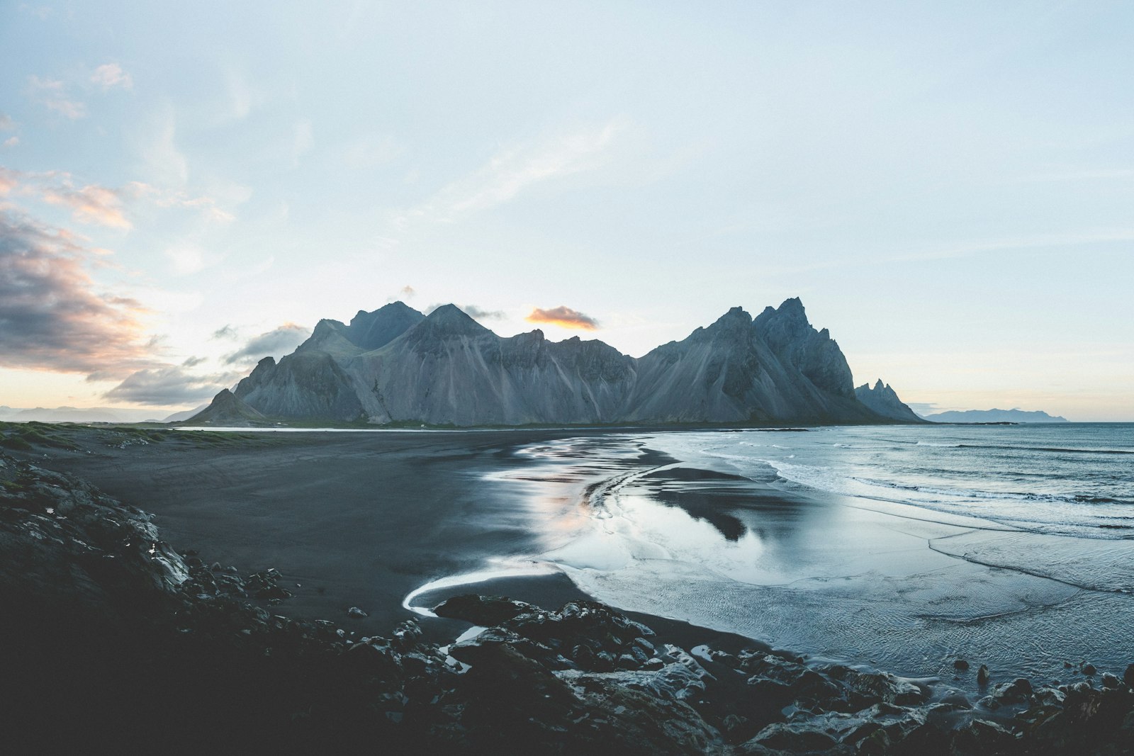 Vestrahorn y playa de arena negra, Islandia